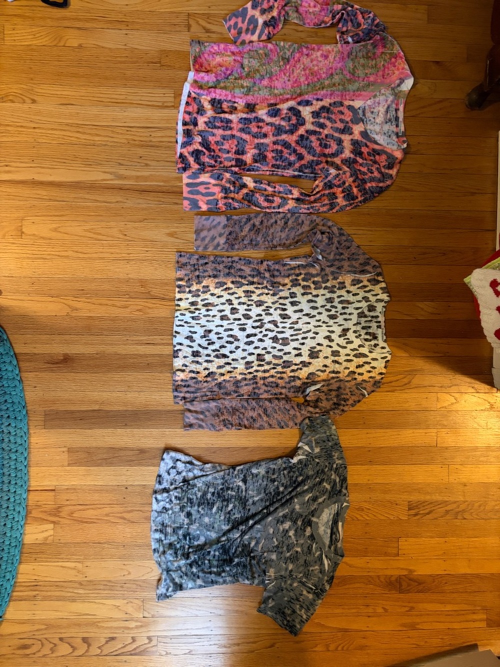 Lot Before Again Women's Tops -
Lot of 3 shirts long sleeve and short sleeve